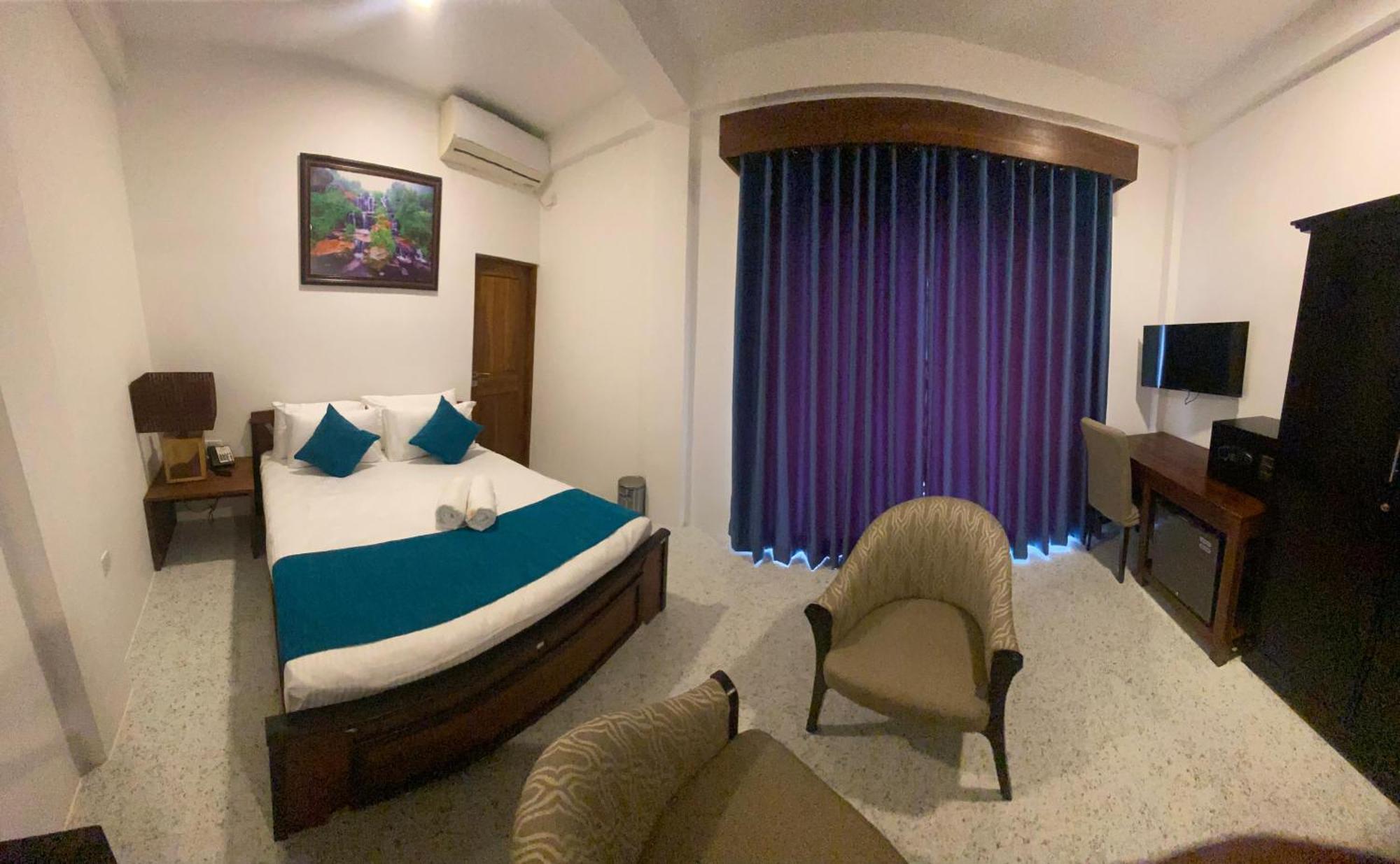 Trinco Beach Resort Trincomalee Bagian luar foto