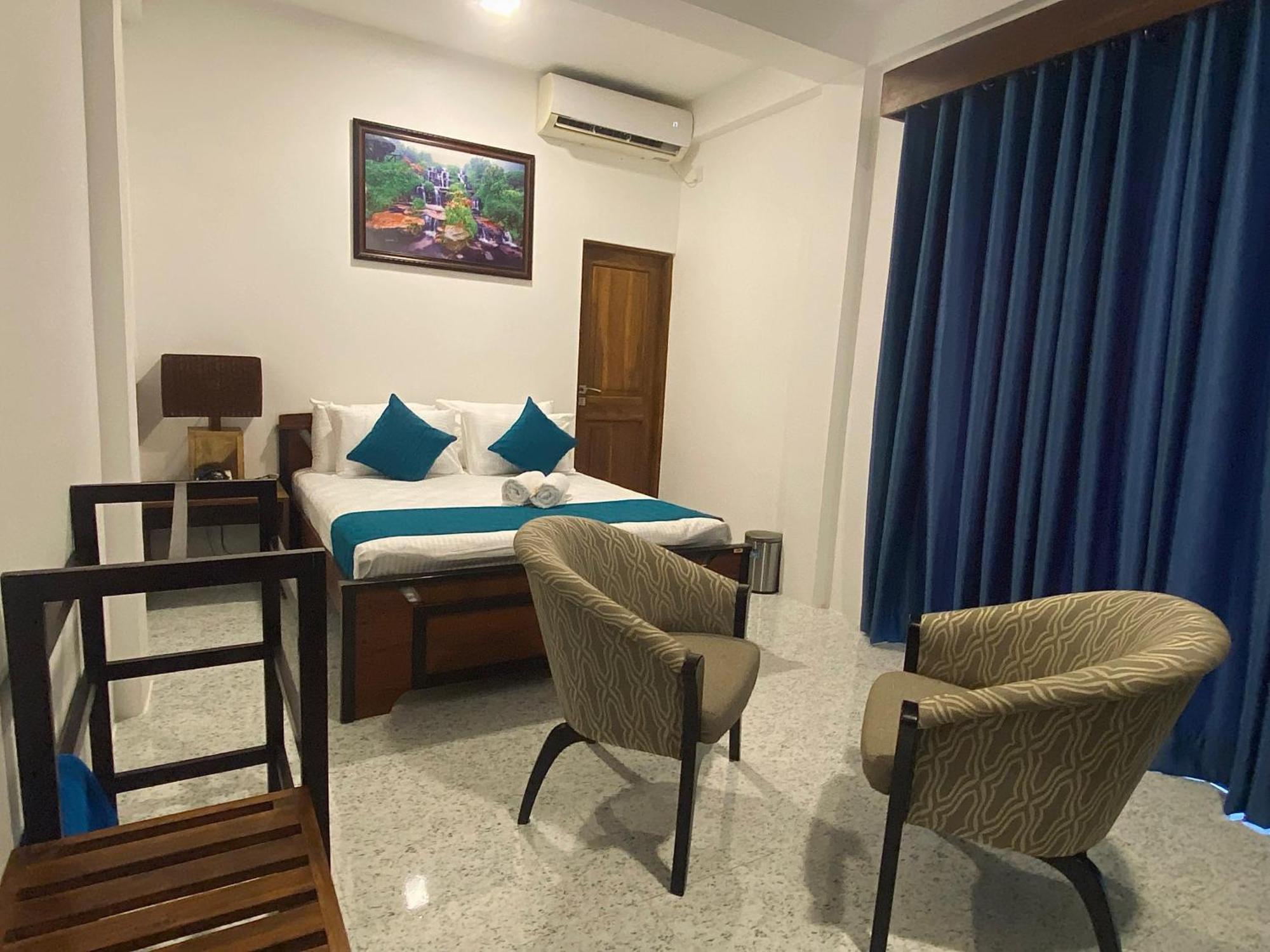 Trinco Beach Resort Trincomalee Bagian luar foto